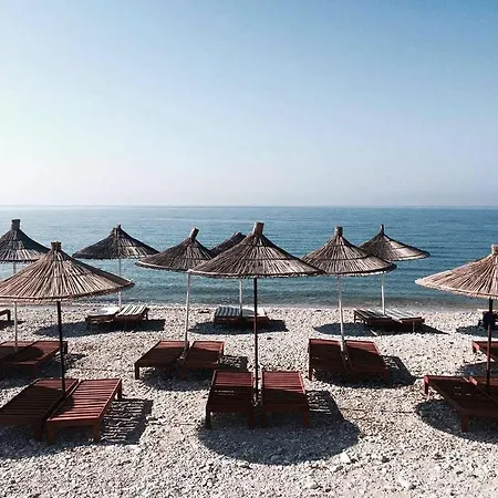 Riviera בית הארחה 4*