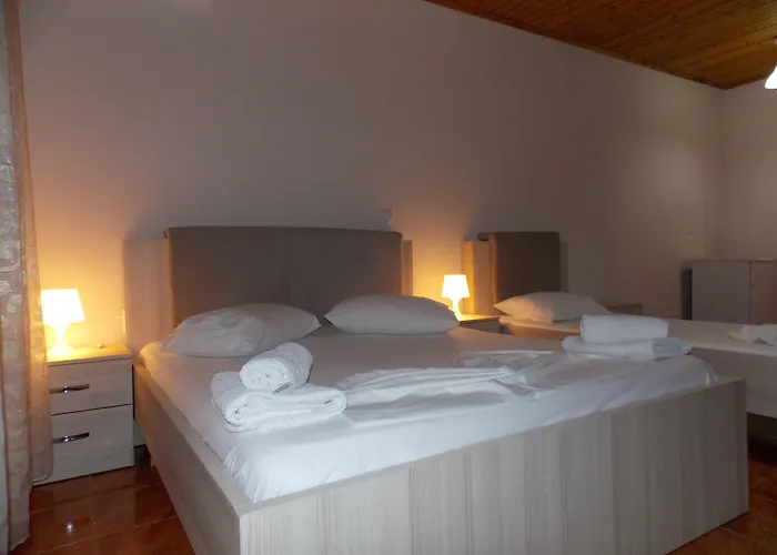 Riviera 4* צ'פרו